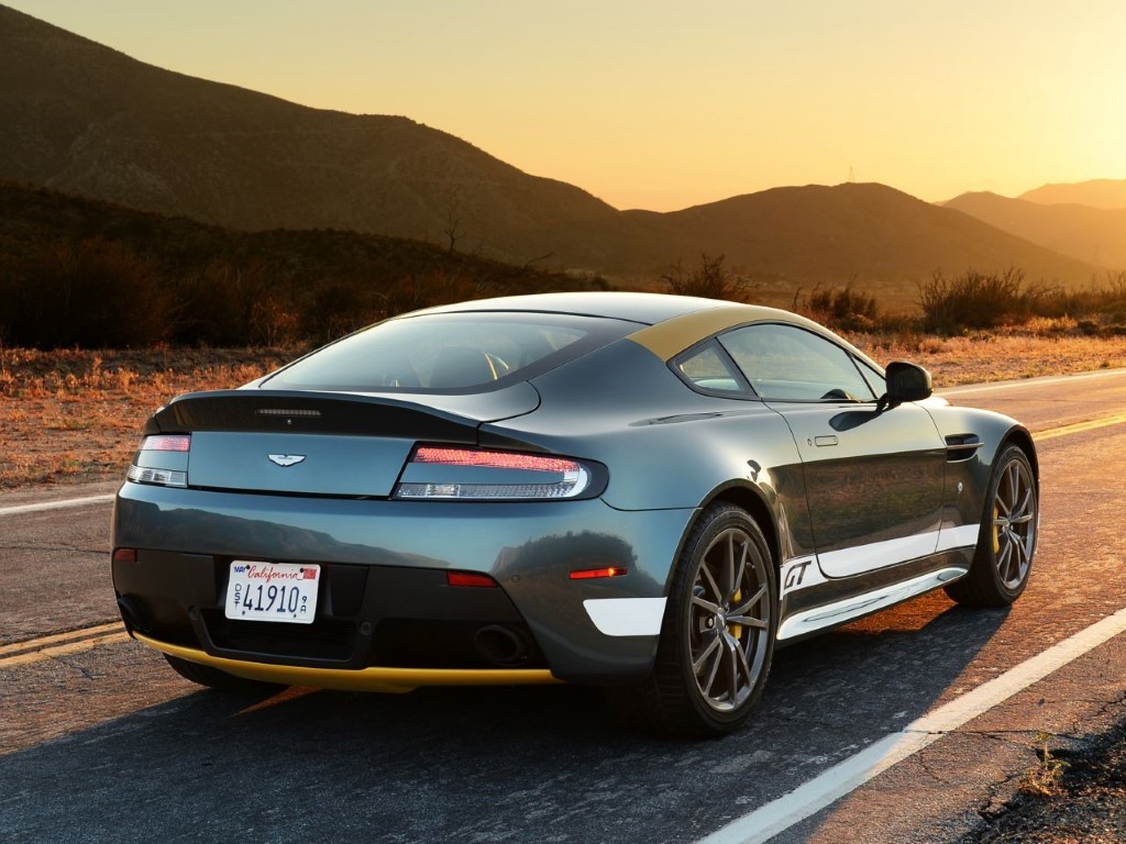 Aston Martin Vantage 4.7 S V8 (Automático)